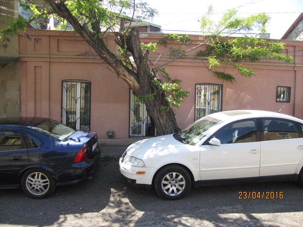 Дом Тины Tbilisi Exterior foto